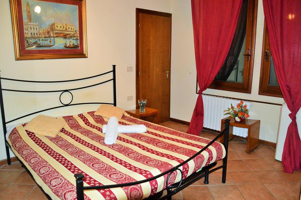 Hotel Rialto House Venecia Exterior foto